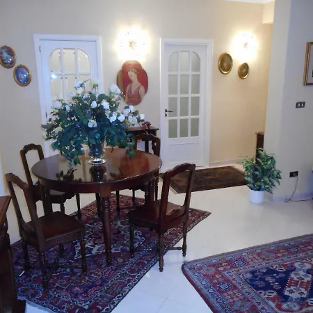 Apartman Adalgisa House *